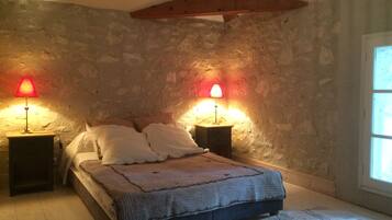 7 sovrum, skrivbord, strykjÀrn/strykbrÀda och resesÀng