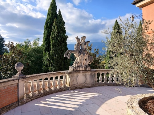 Asolo center, Free parking 