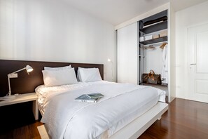 2 bedrooms, in-room safe, iron/ironing board, WiFi - Asolo center, Free parking  (Asolo)