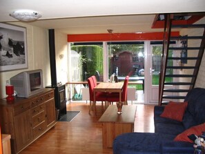 Smart-tv en een open haard