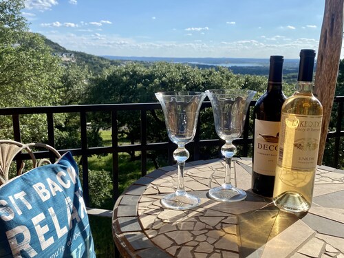 Hill Country & Lake View = Canyon Stay