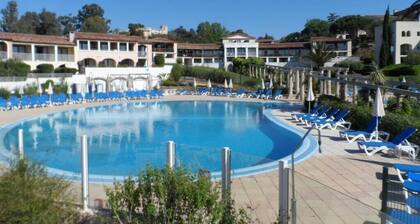 Mediterranean atmosphere at the Parcs de Grimaud