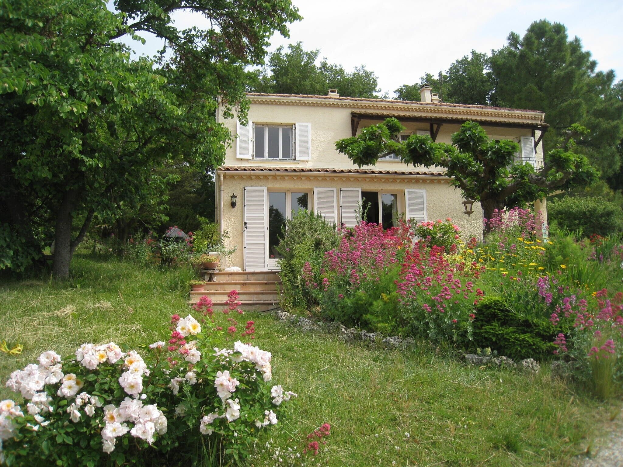 Very quiet villa in Provencal Drôme, private fenced swimming pool of 10 m 