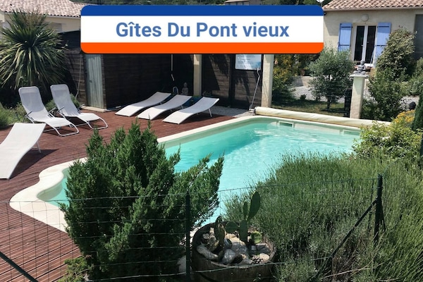 www.gite-rieux.sitew. com
Piscine reservee aux 2 Gites, Calme et paisible