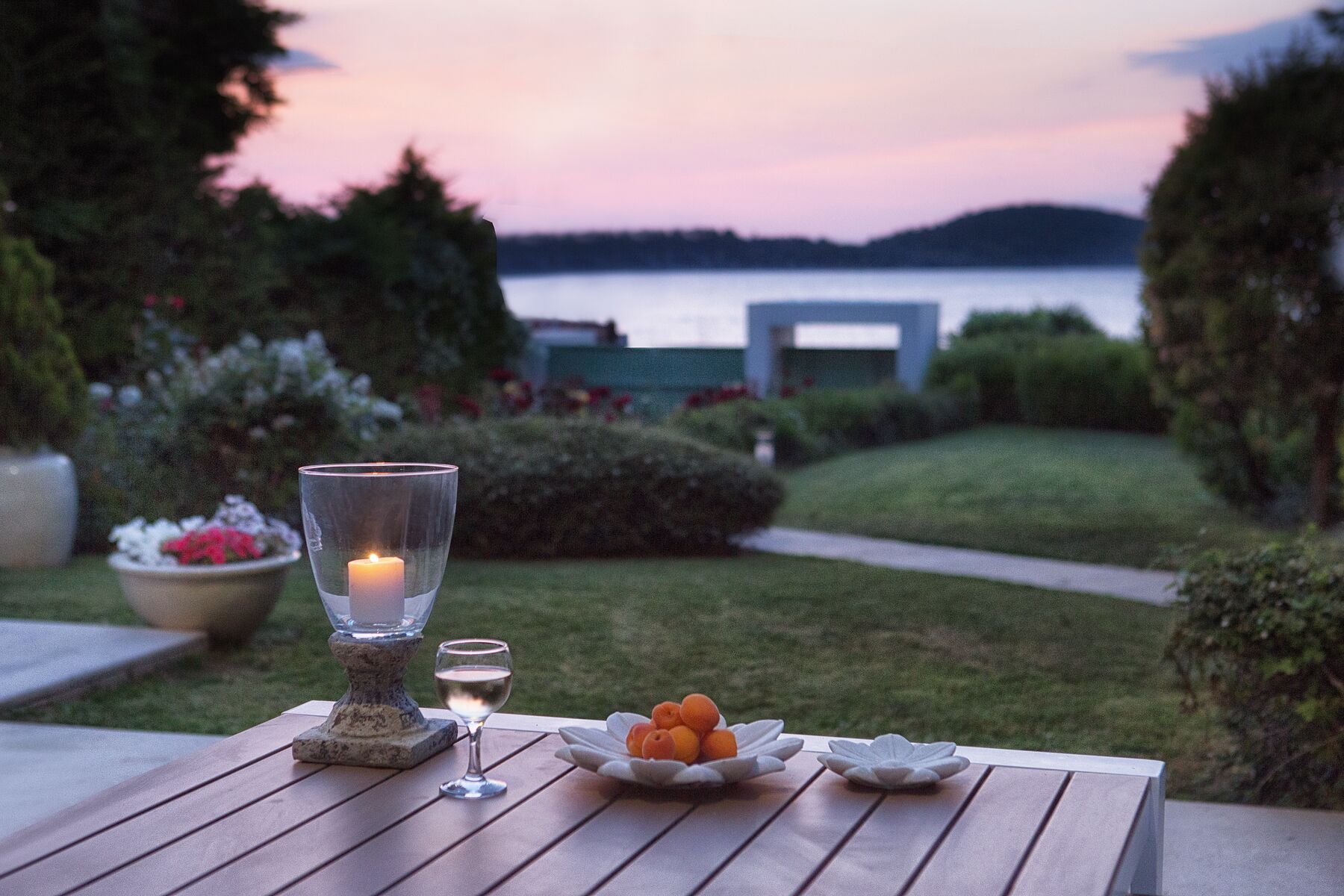 The Marble Resort- Complex of 3 Luxury Villas, Beachfront with swimming pool