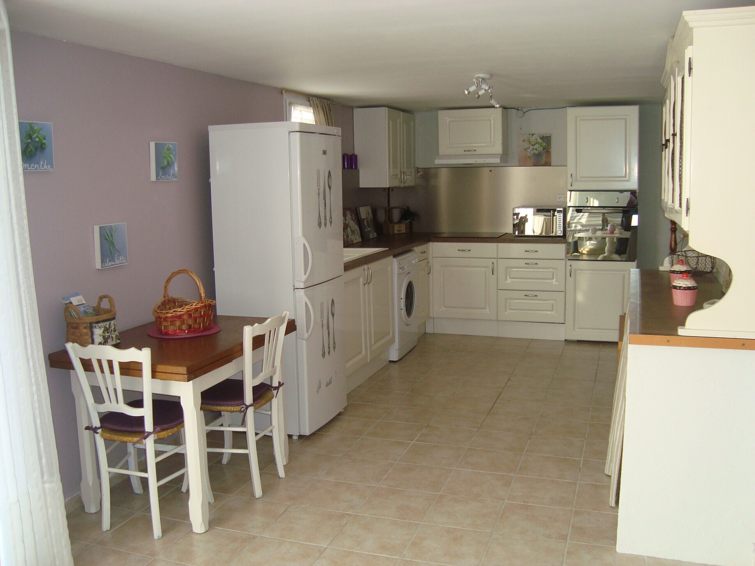 Apartment indépendant- T 2 in a villa - pool and garden.