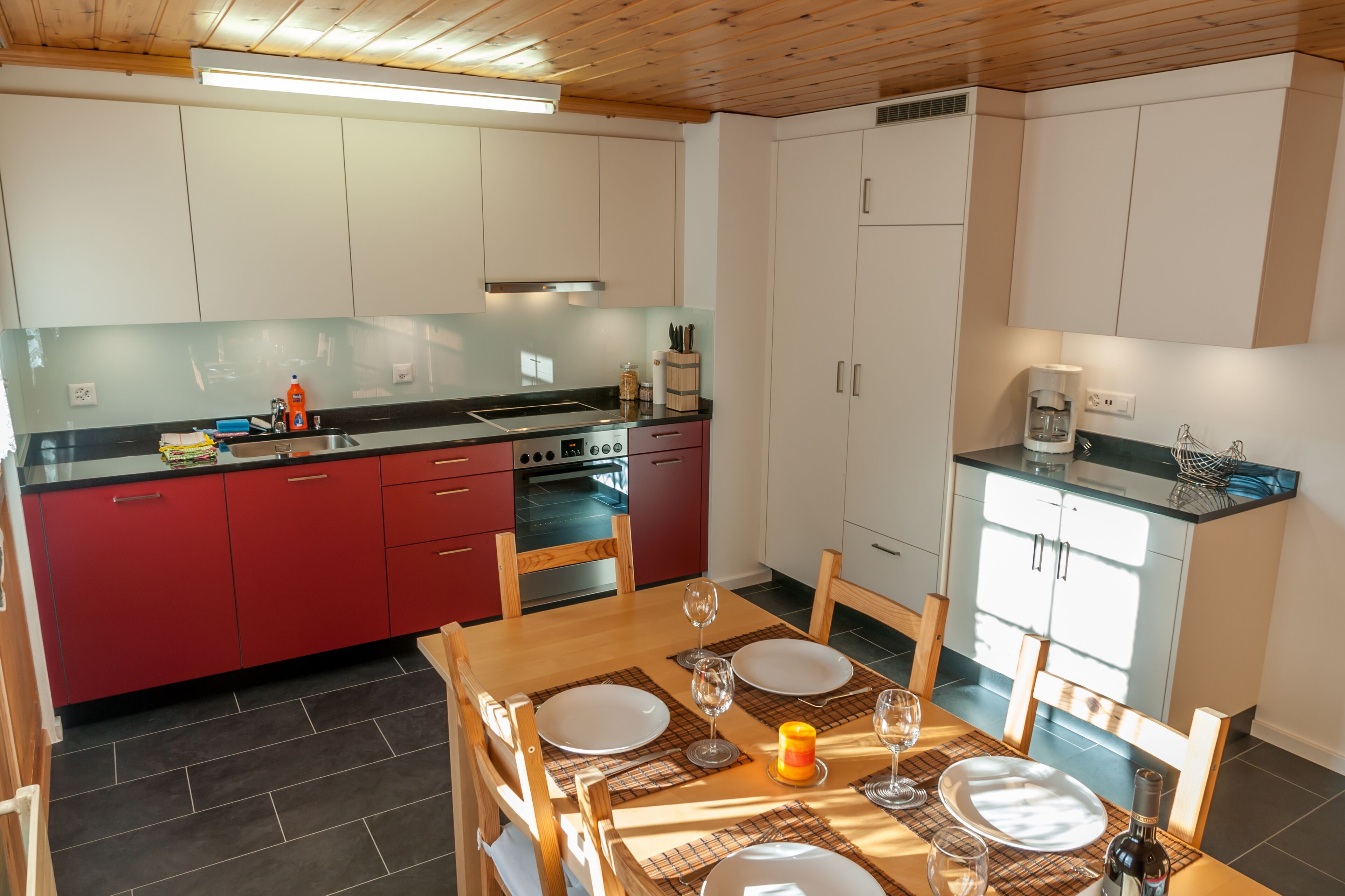 Large apartment on the outskirts of the mountain village Binn, many hiking possibilities