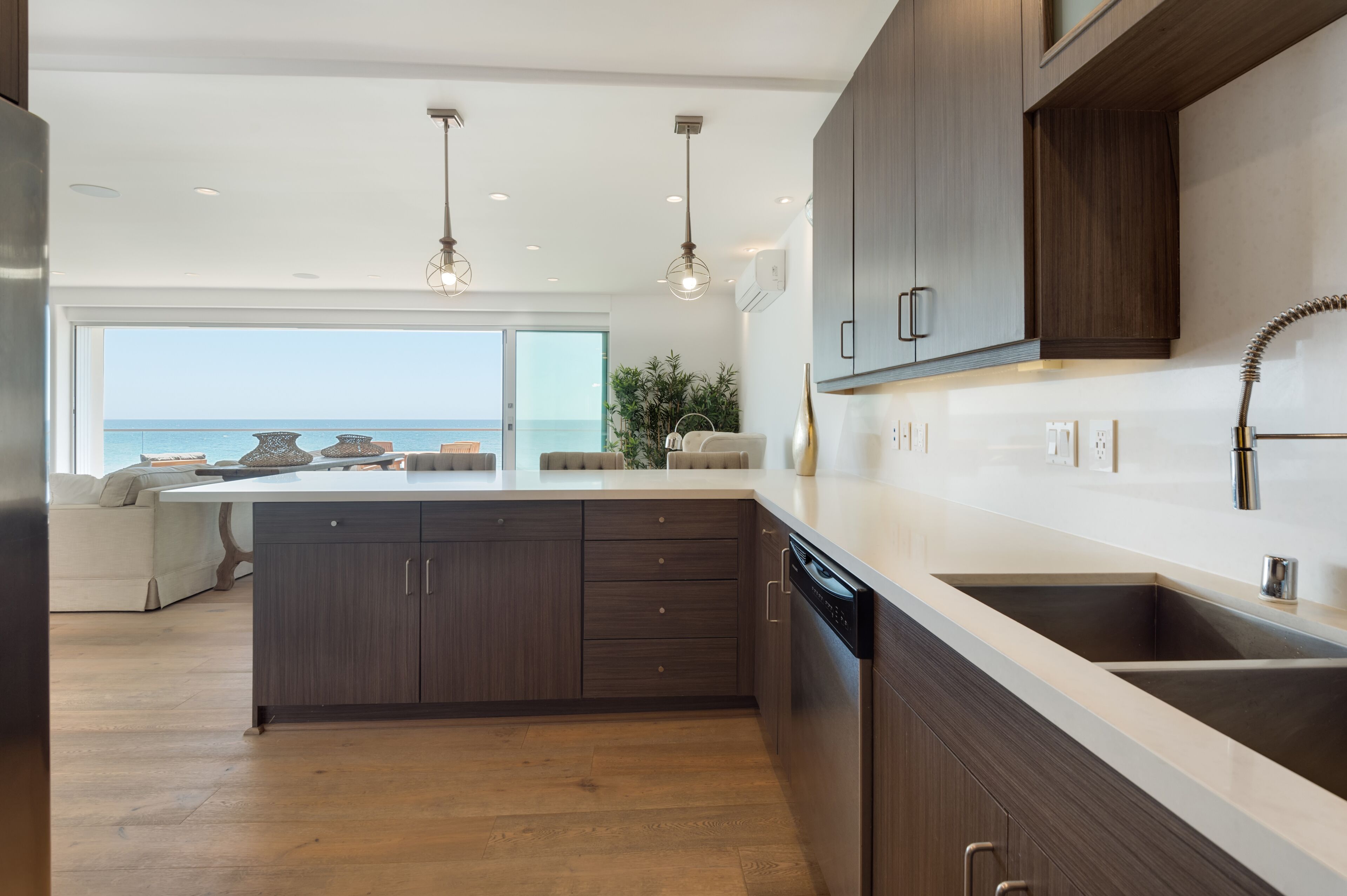 Oceanfront Beach House the Heart of Malibu!