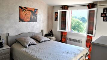 4 chambres, bureau, fer et planche Ă repasser, Wi-Fi gratuit