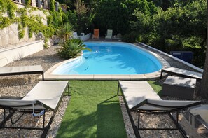 Outdoor pool - Magnificent 4 bedroom Gémenos House (Gémenos)