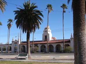 Exterior - Clean, historic, charming yet modern Ajo Hideway on the top of Ocatillo street (Ajo)