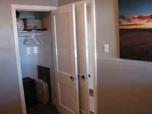 Interior - Clean, historic, charming yet modern Ajo Hideway on the top of Ocatillo street (Ajo)