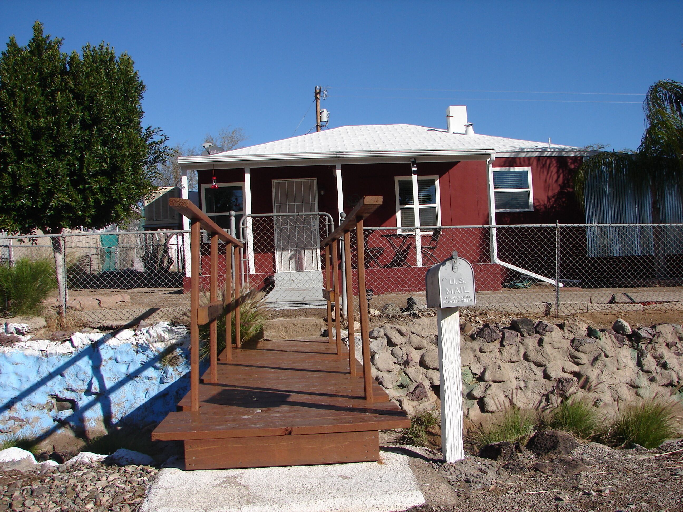 Clean, historic, charming yet modern Ajo Hideway on the top of Ocatillo street