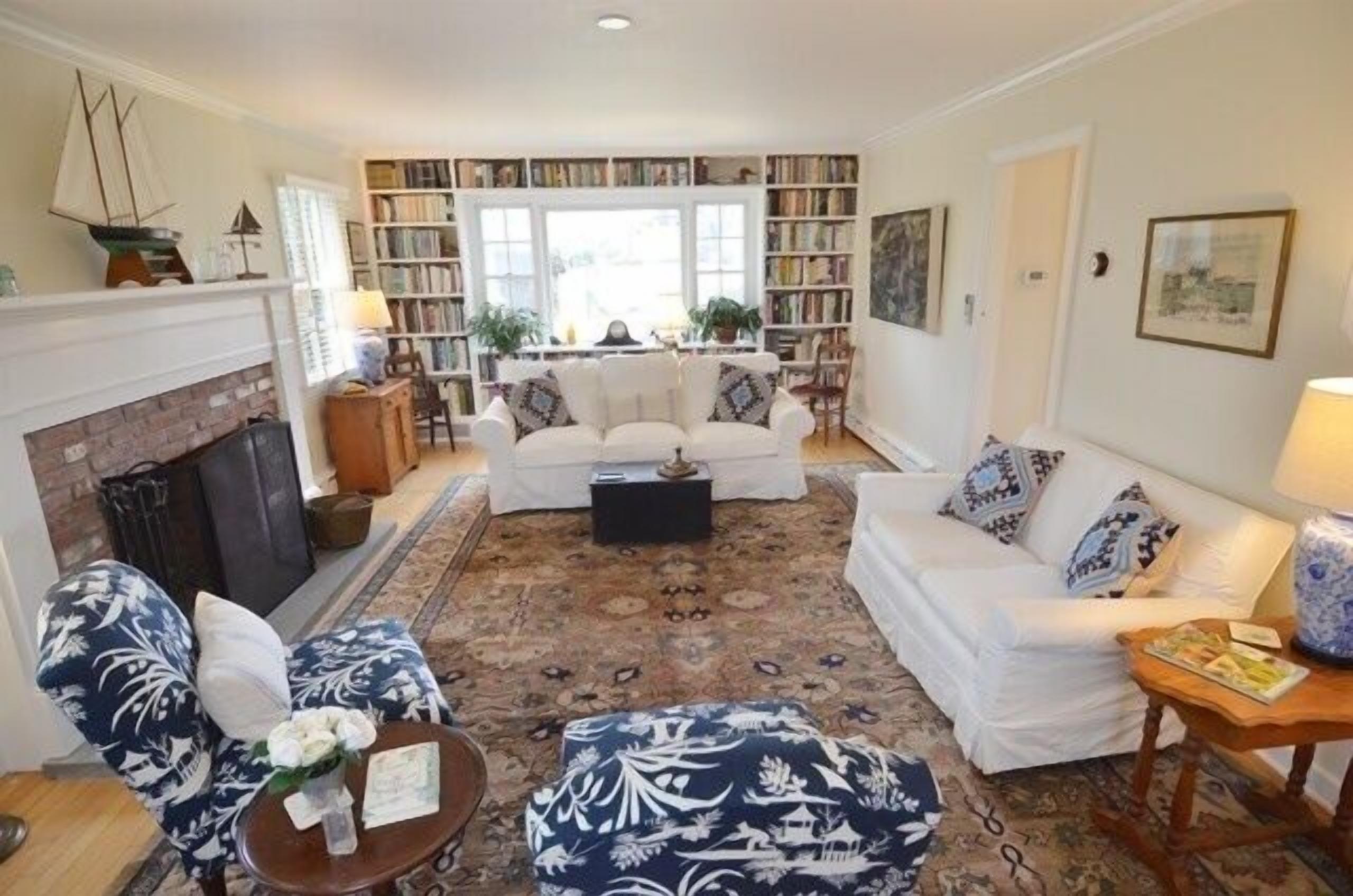 Charming East Hampton cottage on large property; steps to village