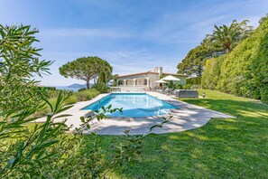 Outdoor pool - Luxurious secured villa panoramic view bay Cannes swimming pool garden 8'beach (Vallauris)