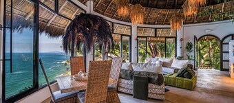Villa Violeta Luxurious Secluded Beachfront Hideaway. Weekly & Monthly discounts