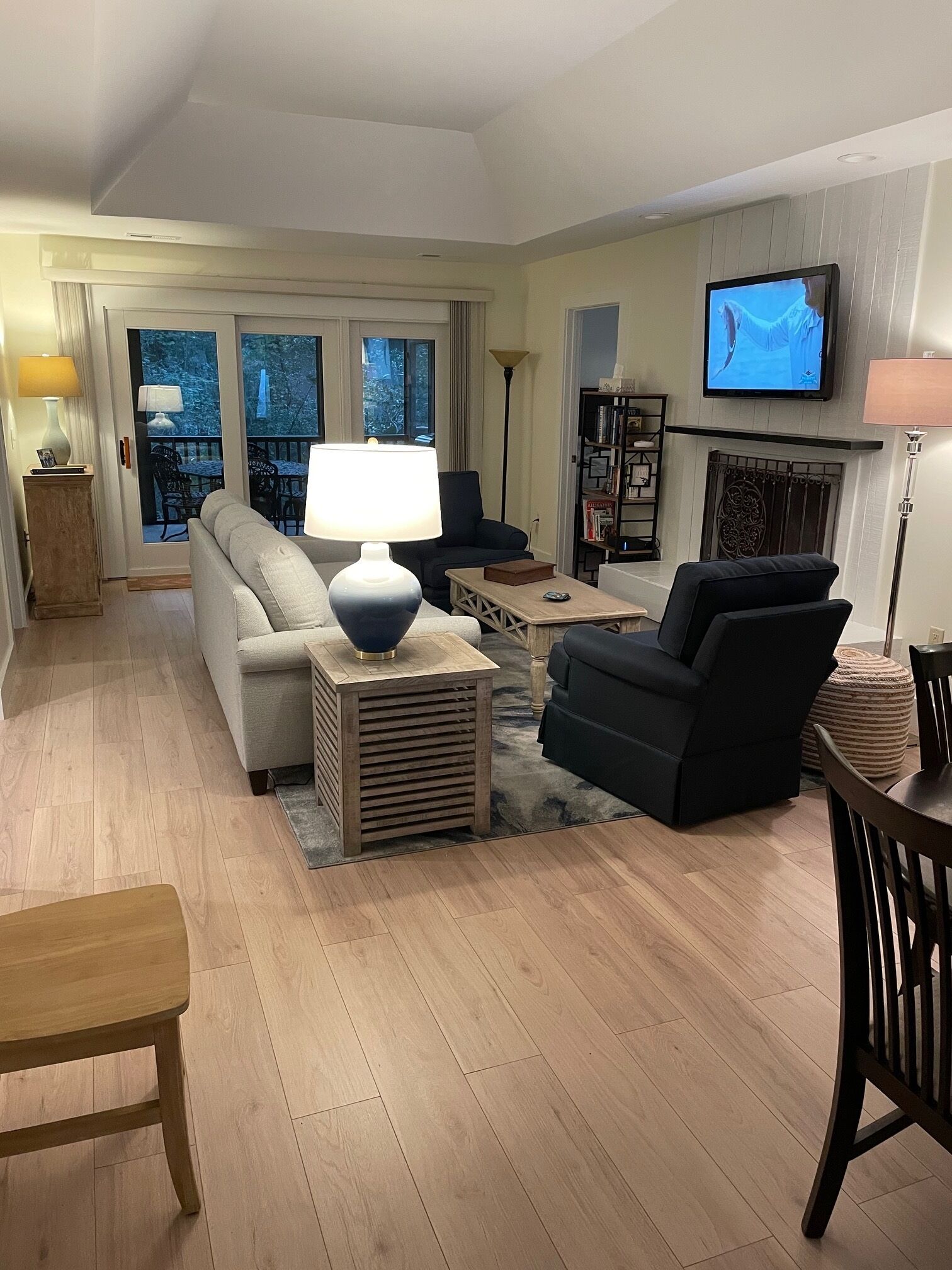 Pet Friendly Relaxing Cottage With Bicycles And Community Pool 