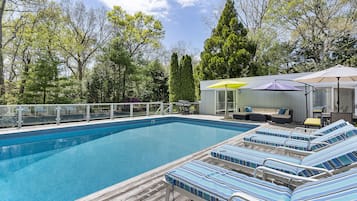 Piscine extérieure, piscine chauffée