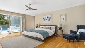 4 bedrooms, iron/ironing board, free WiFi, bed sheets