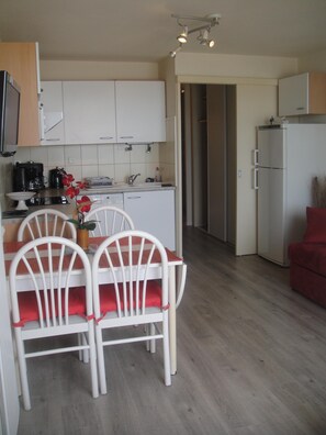 Frigorifero, forno, lavastoviglie