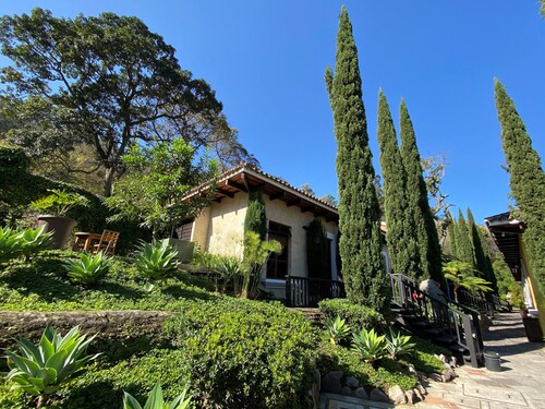 Cozy Studio In Quiet Condo With Heated Pool