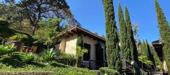 Cozy Studio In Quiet Condo With Heated Pool