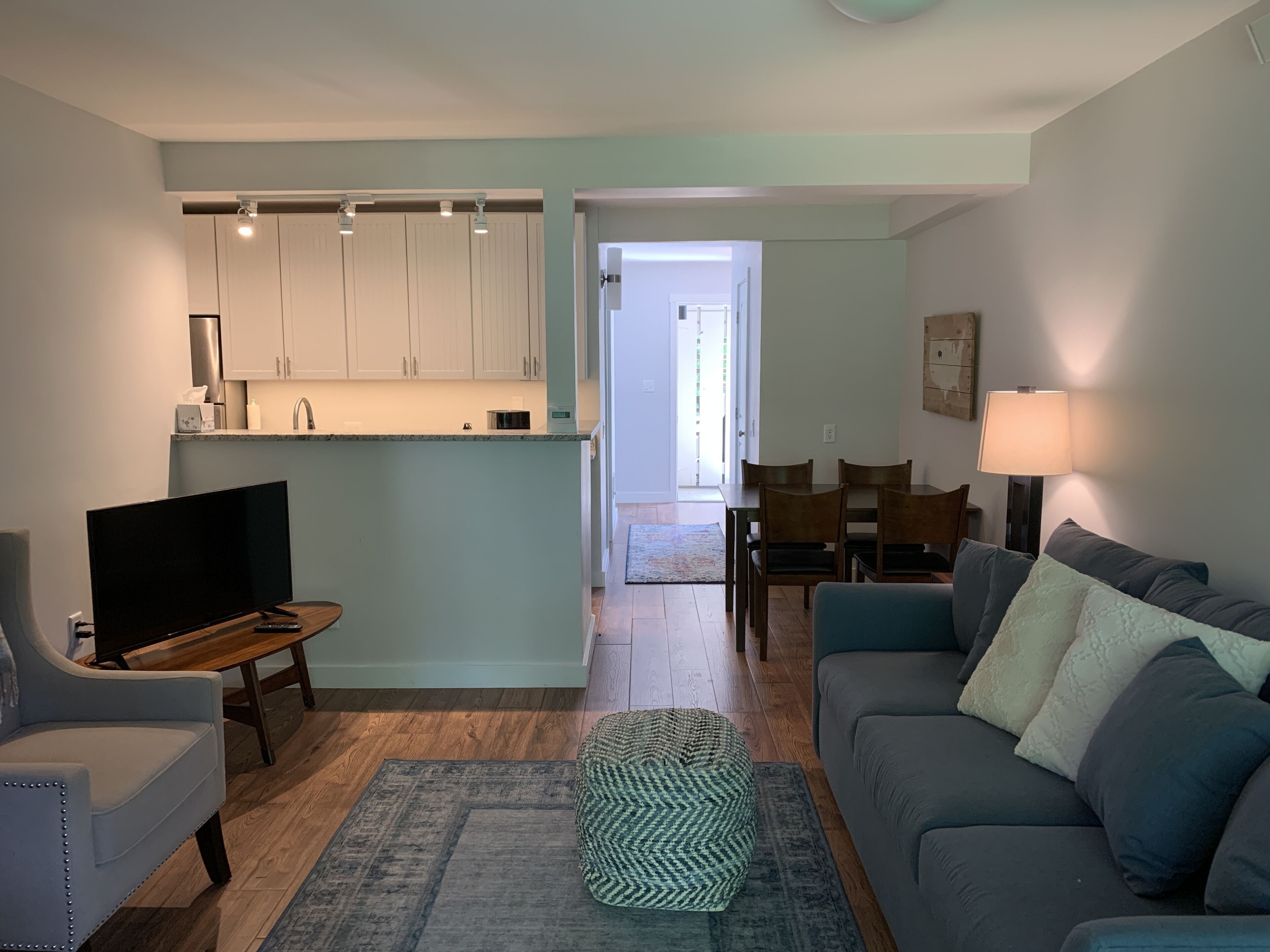 Remodeled 2BR Aspens Condo