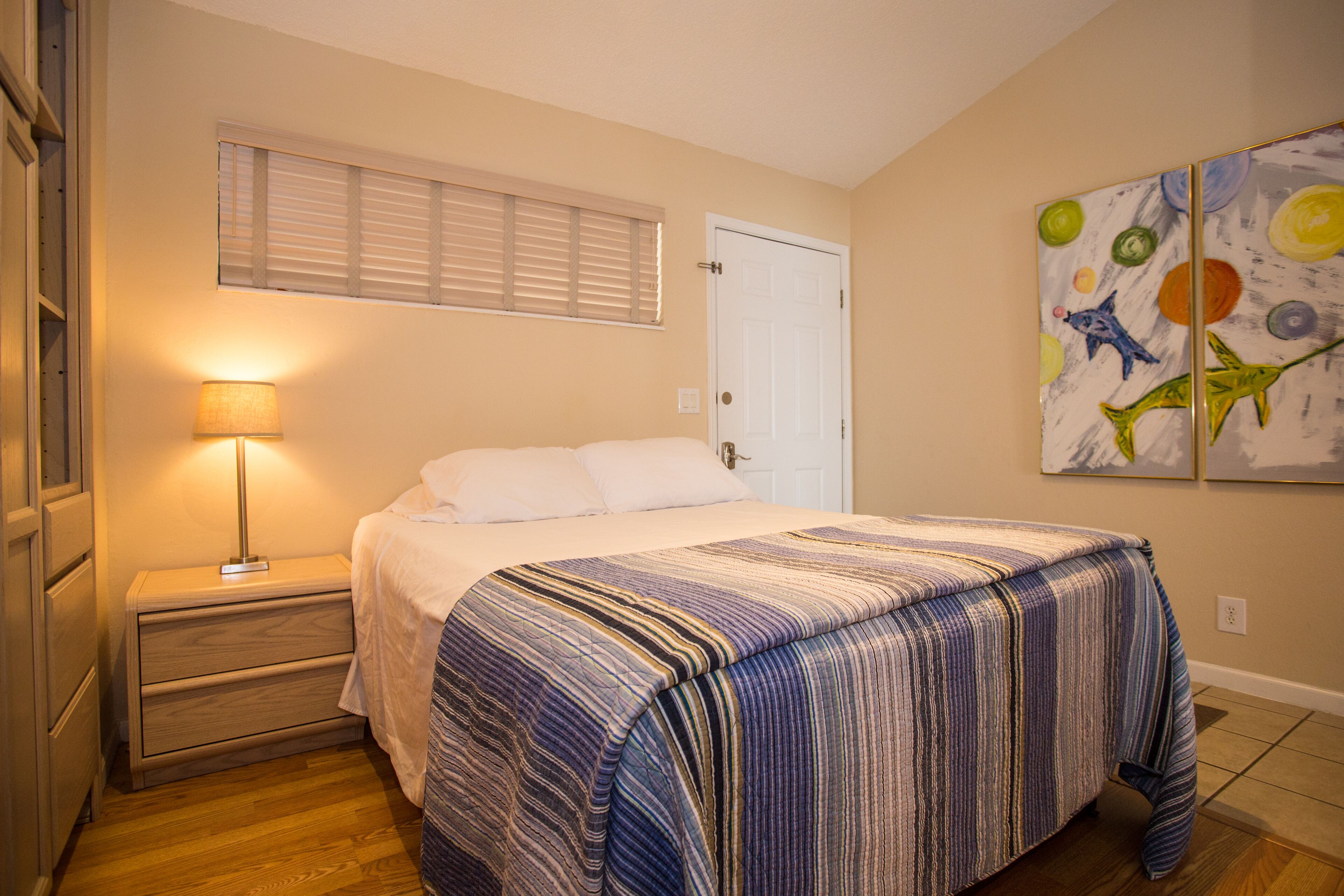 HEART OF OSAGE BEACH / Outlet Mall-Restraunts