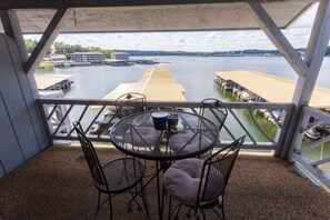 HEART OF OSAGE BEACH / Outlet Mall-Restraunts - Osage Beach | Vrbo
