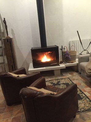 Interior - Romantic Home in Medieval Village Where 'Chocolat' was Filmed (Flavigny-Sur-Ozerain)