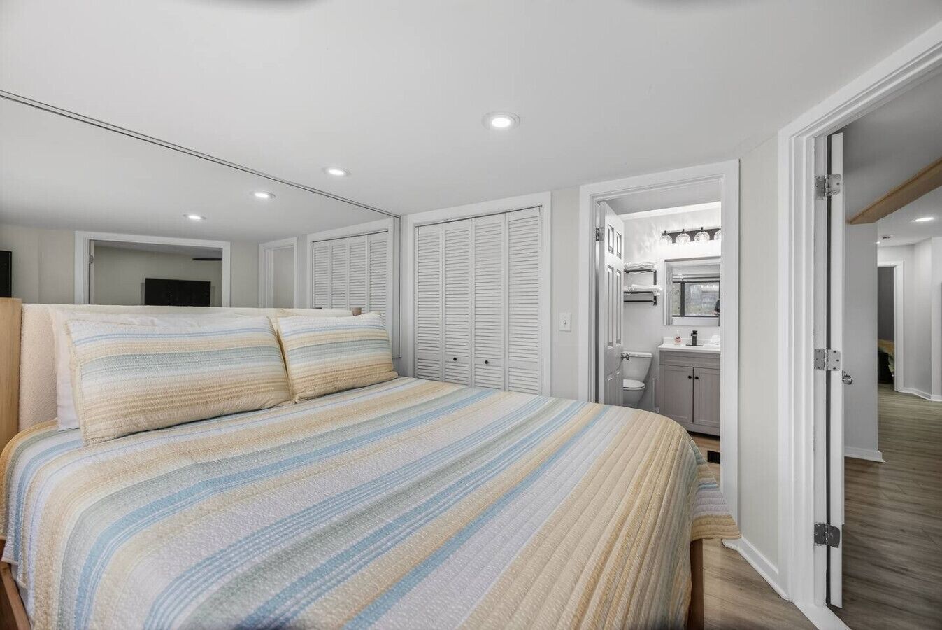 Ferros/tábuas de passar roupa, Wi-Fi de cortesia, roupa de cama