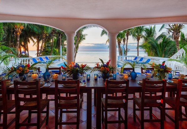 Outdoor dining