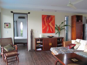 3 habitaciones, escritorio, wifi gratis y ropa de cama 