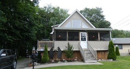 Beautiful Chalet with Private Lake Spot Near Popular Resorts - Wurtsboro NY!