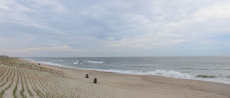 Beach nearby, sun loungers