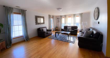 Beautiful & Bright - 3 Bedroom 2 Bath in Paterson, NJ Minutes From NYC