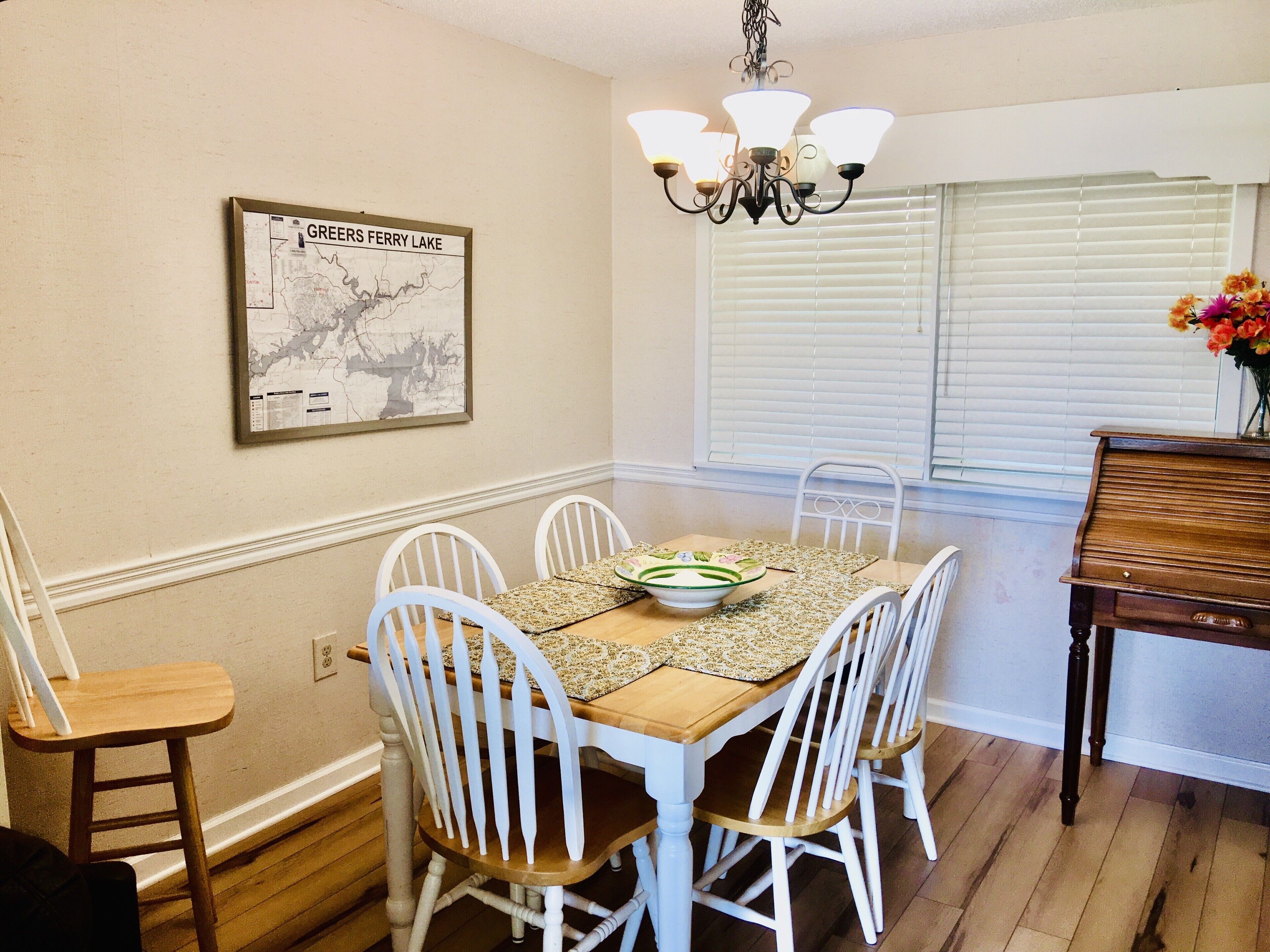 Greers Ferry Lake View Home 4BR, 2BA