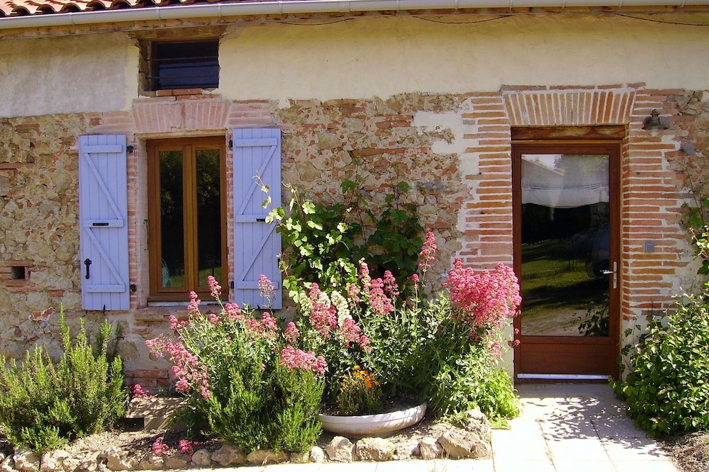Marliac: Cozy Gite in Old Farmhouse