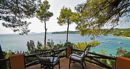 Villa traditionnelle Seagullstone, avec plage privée et vue magnifique