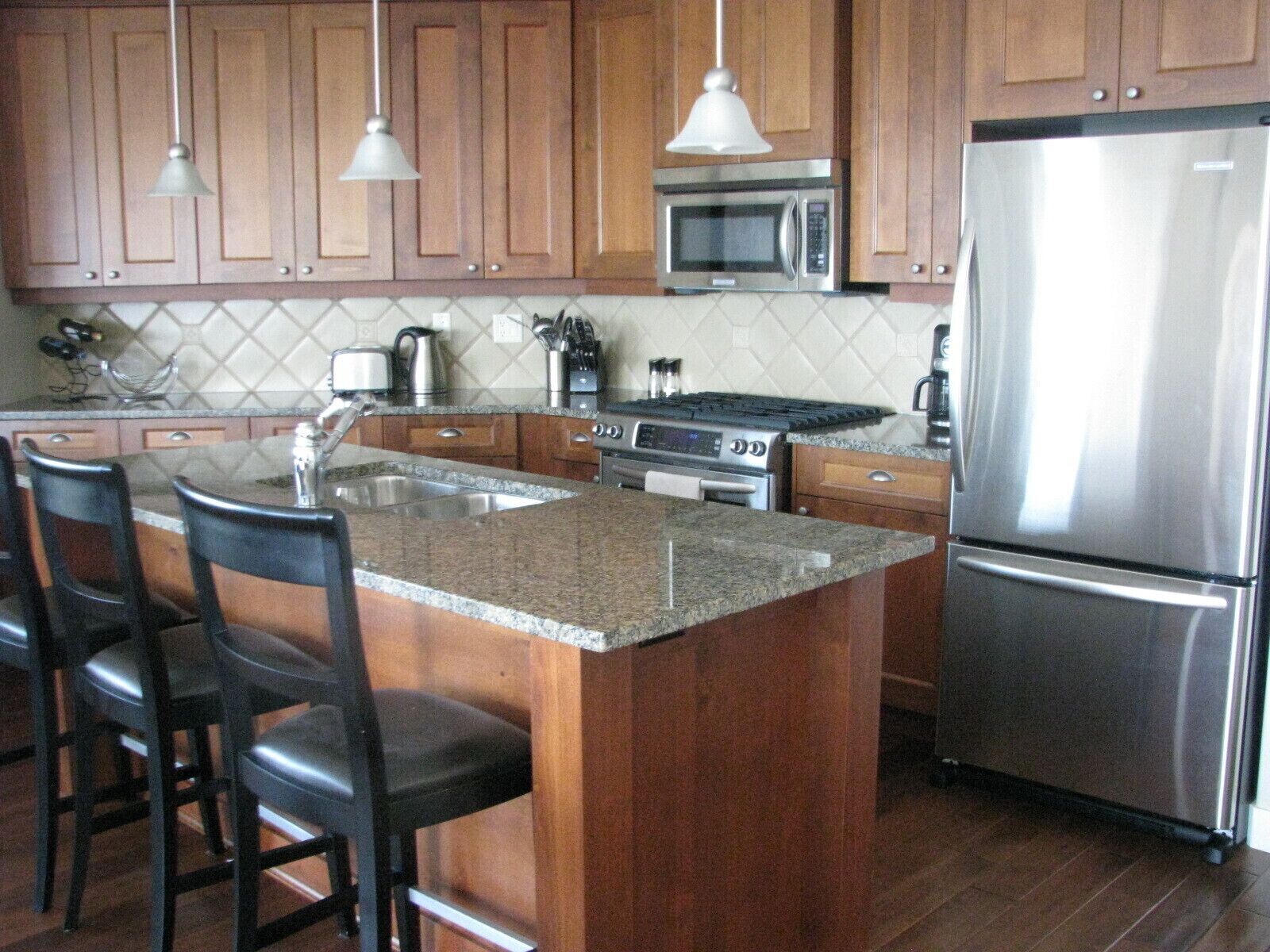 Luxurious Condo on the Beach, West Kelowna