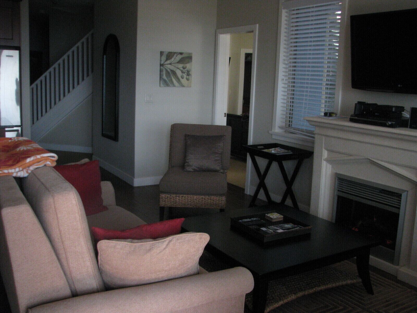 Luxurious Condo on the Beach, West Kelowna
