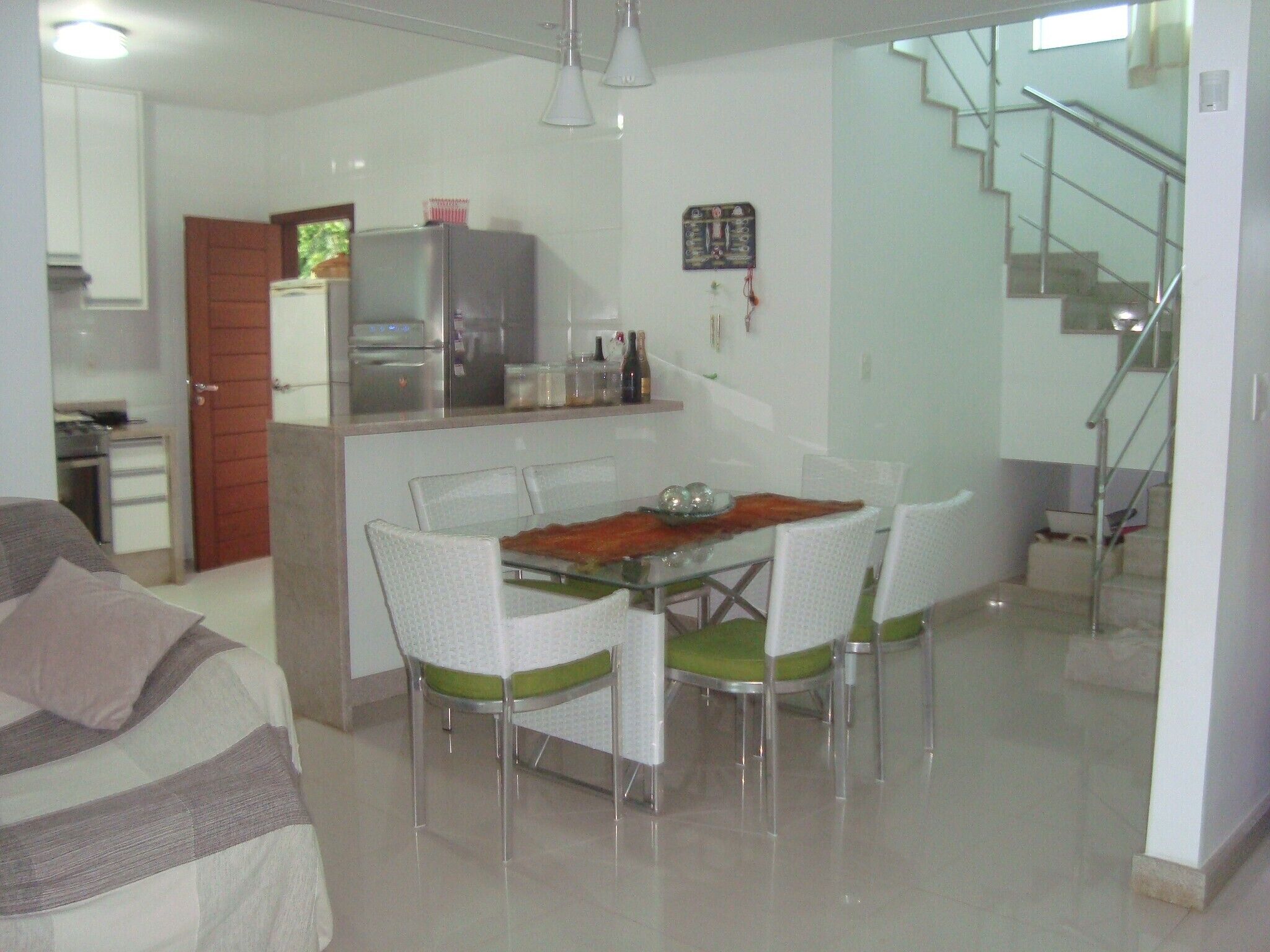 WONDERFUL HOUSE BY THE RIVER, POOL, COND. close, great price