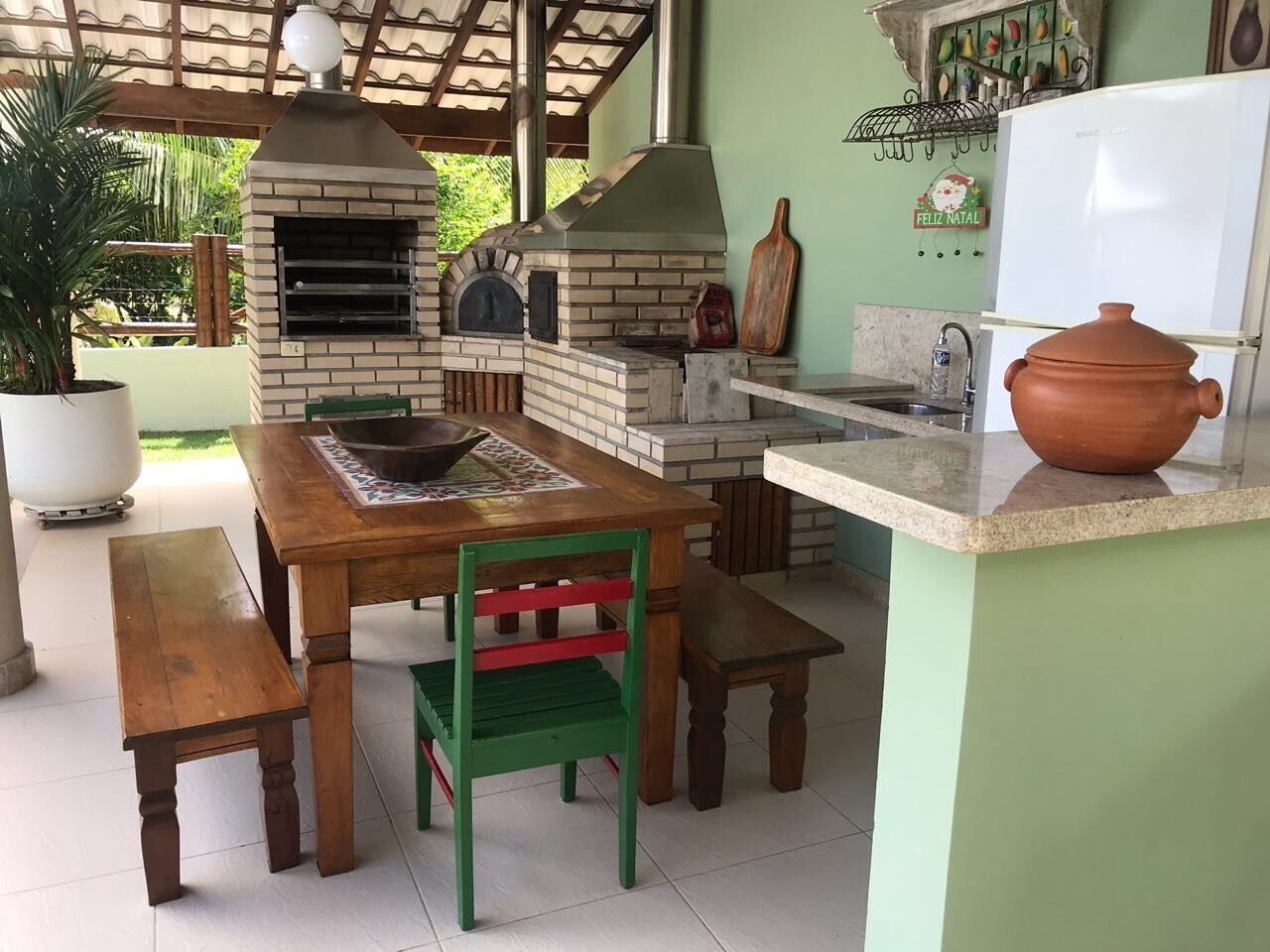 WONDERFUL HOUSE BY THE RIVER, POOL, COND. close, great price