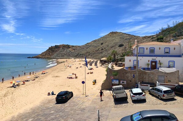 Beach nearby, beach towels