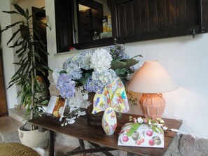 Interior - Charming villa 150m from the beach, white sands, crystalline sea, big porches. (Santa Margherita di Pula)