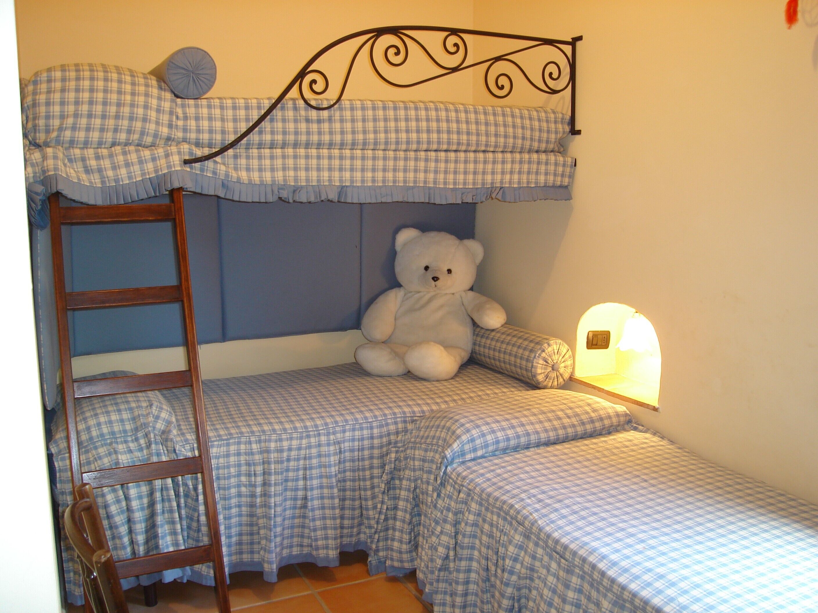 Charming villa 150m from the beach, white sands, crystalline sea, big porches.