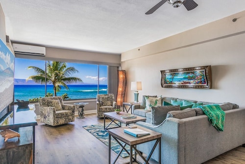 UPGRADED-Sands of Kahana #326 OCEANFRONT, 2 Bd Rooms, AC, amazing view, sleeps 6