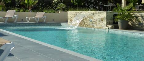 Piscine extérieure, piscine chauffée