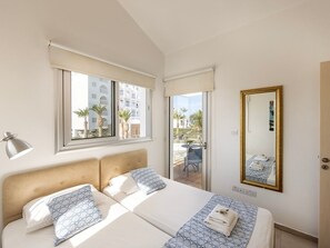 3 chambres, fer et planche à repasser, lit de bébé portatif, Wi-Fi