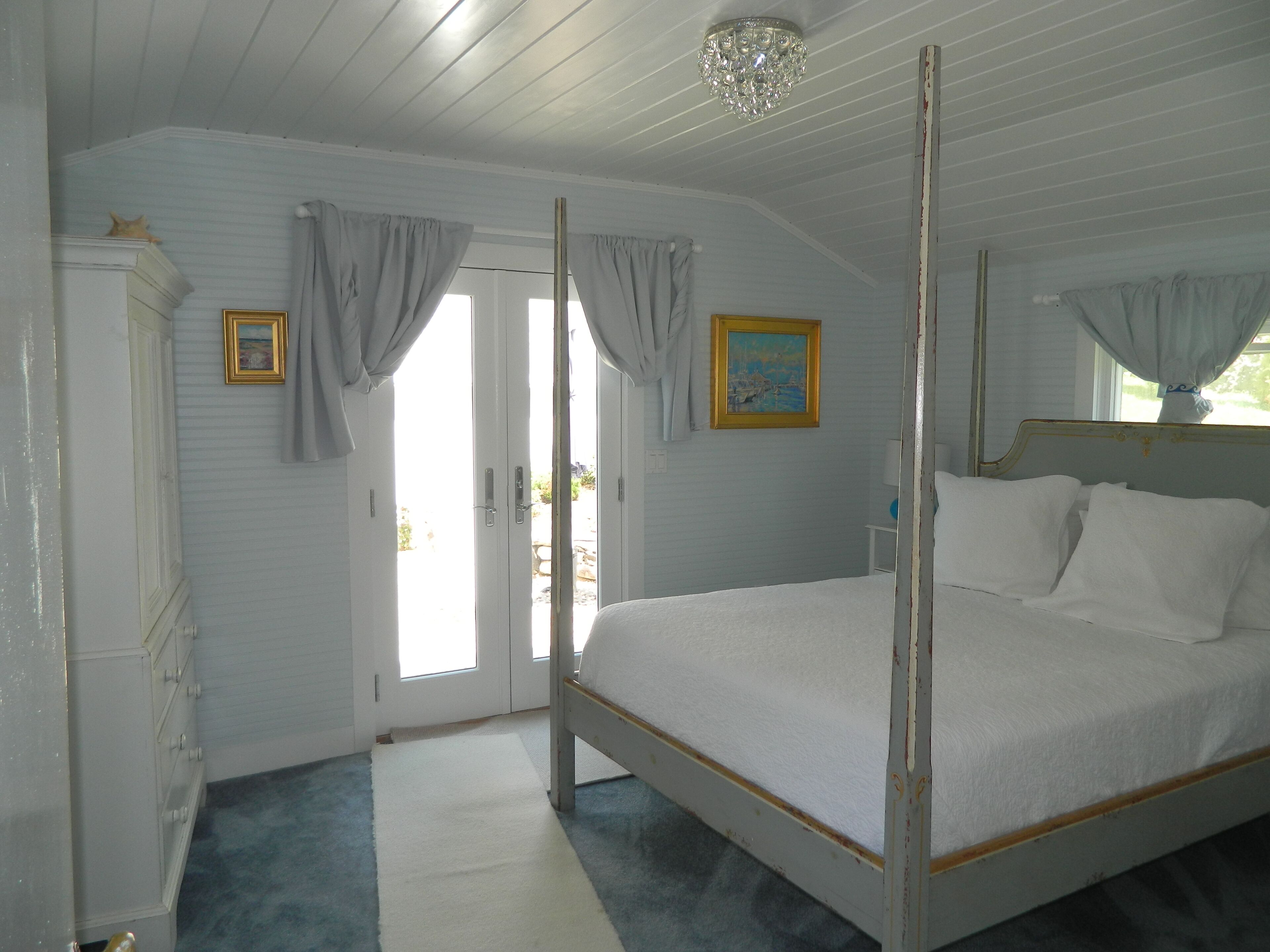 Rowayton Bungalow- Booking Christmas Now!!